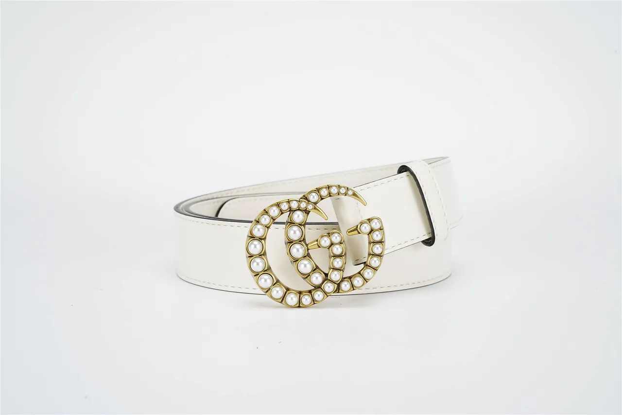 Gucci GG Marmont Ceinture en cuir blanc ornée de perles 4