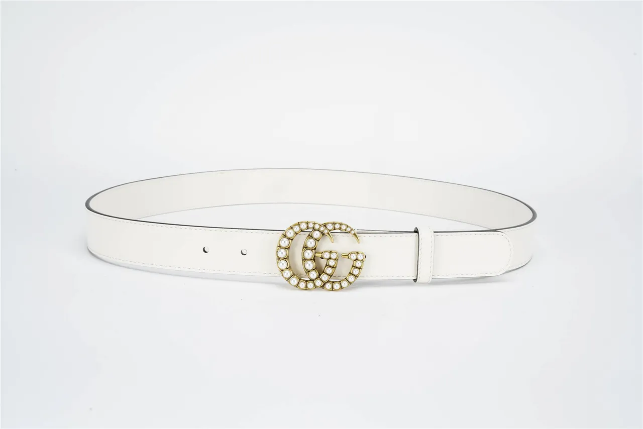Gucci GG Marmont Ceinture en cuir blanc ornée de perles 10