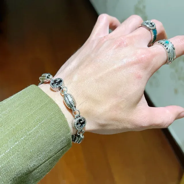 Gucci GG Motif Engraved Silver-Tone Bracelet 5