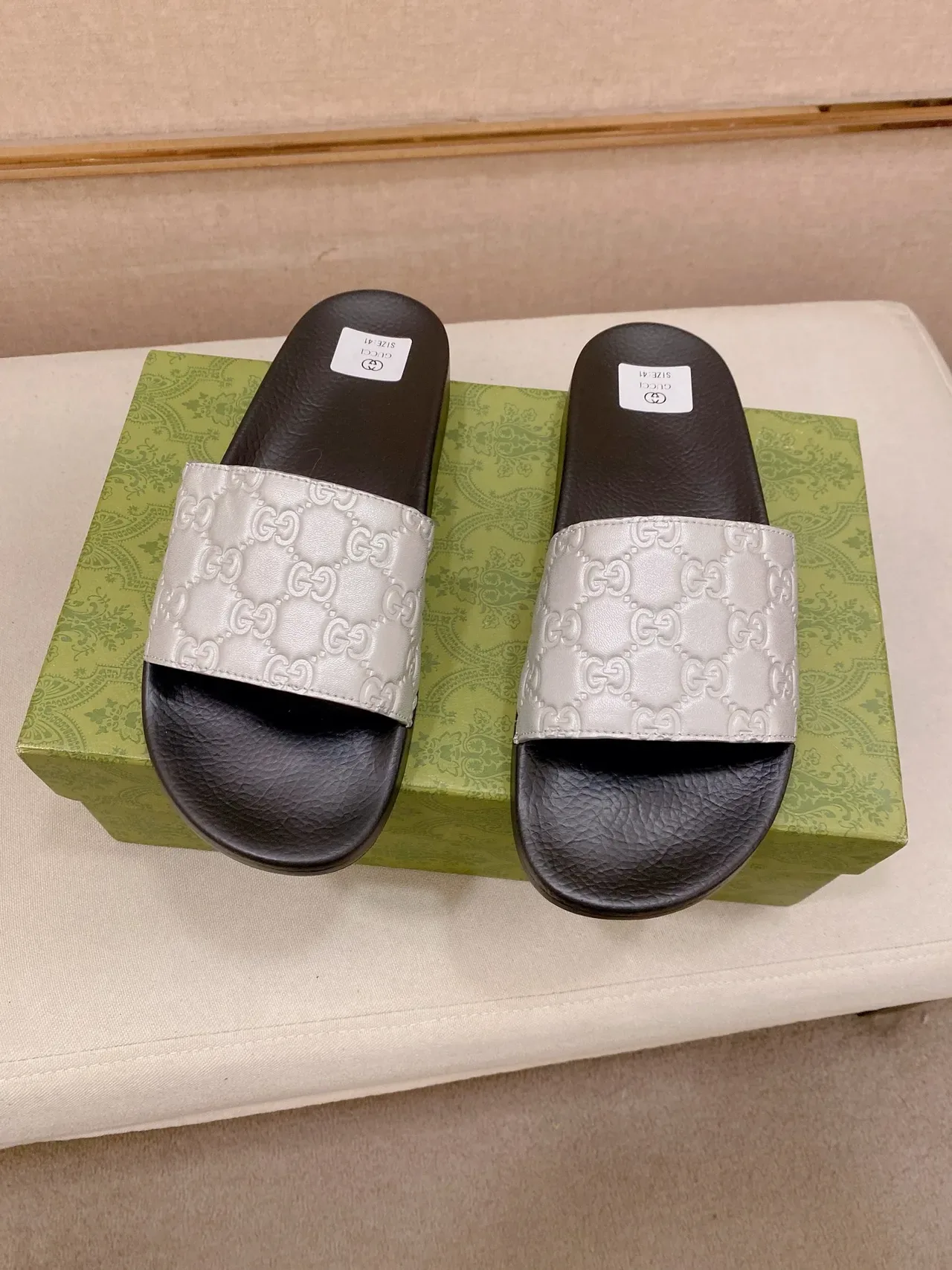 Gucci GG Slide Black Red Quilted Motif Strap Molded Rubber Sole Slippers 11