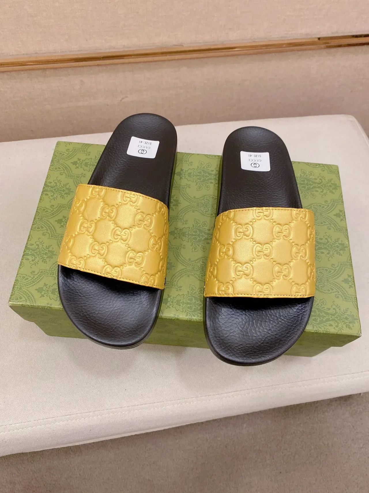 Gucci GG Slide Black Red Quilted Motif Strap Molded Rubber Sole Slippers 12