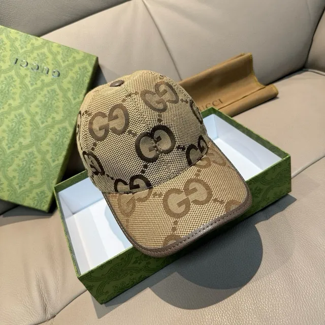 Gucci GG Supreme Beige Black Monogram Six-Panel Construction Baseball Cap 2