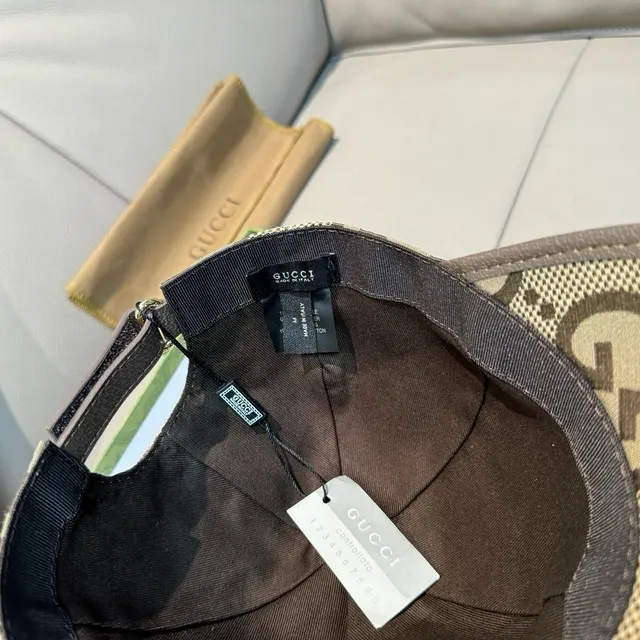 Gucci GG Supreme Beige Black Monogram Six-Panel Construction Baseball Cap 8