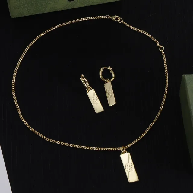 Gucci Gold Chain Rectangular Pendant Necklace 7