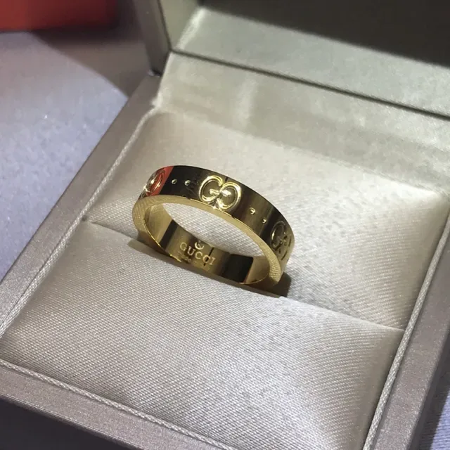 Gucci Gold Silver Interlocking G Logo Dot-Accented Band Ring 3