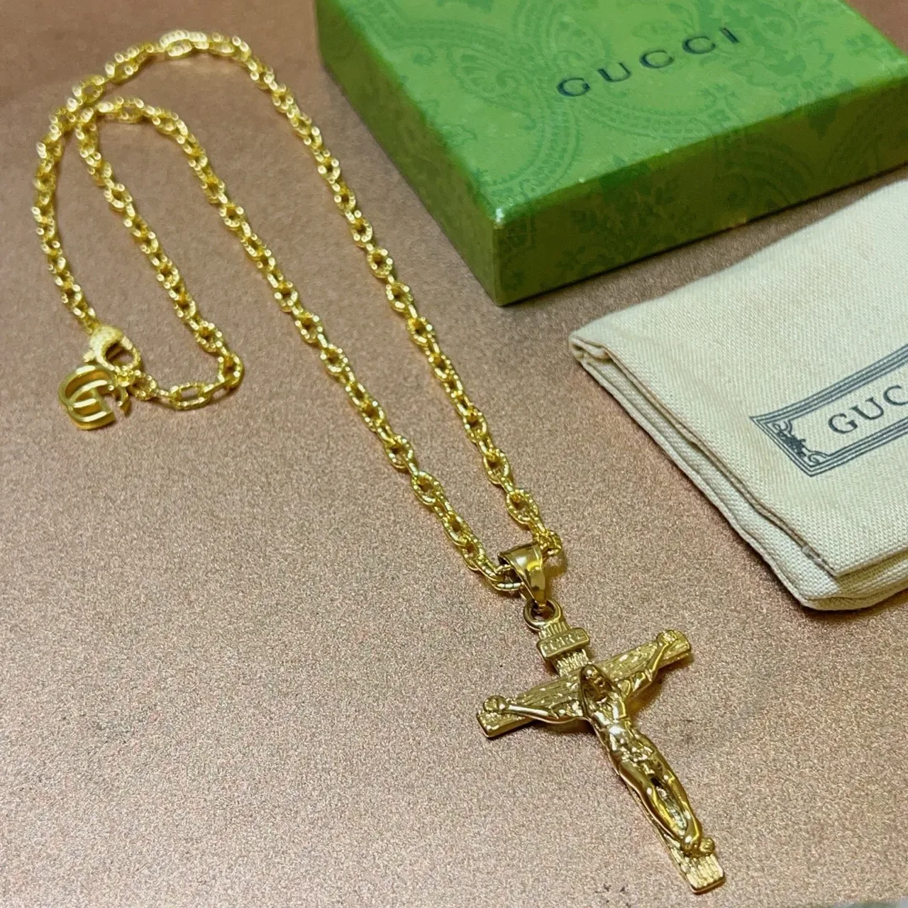 Gucci Gold-Tone Crucifix Pendant Necklace 4