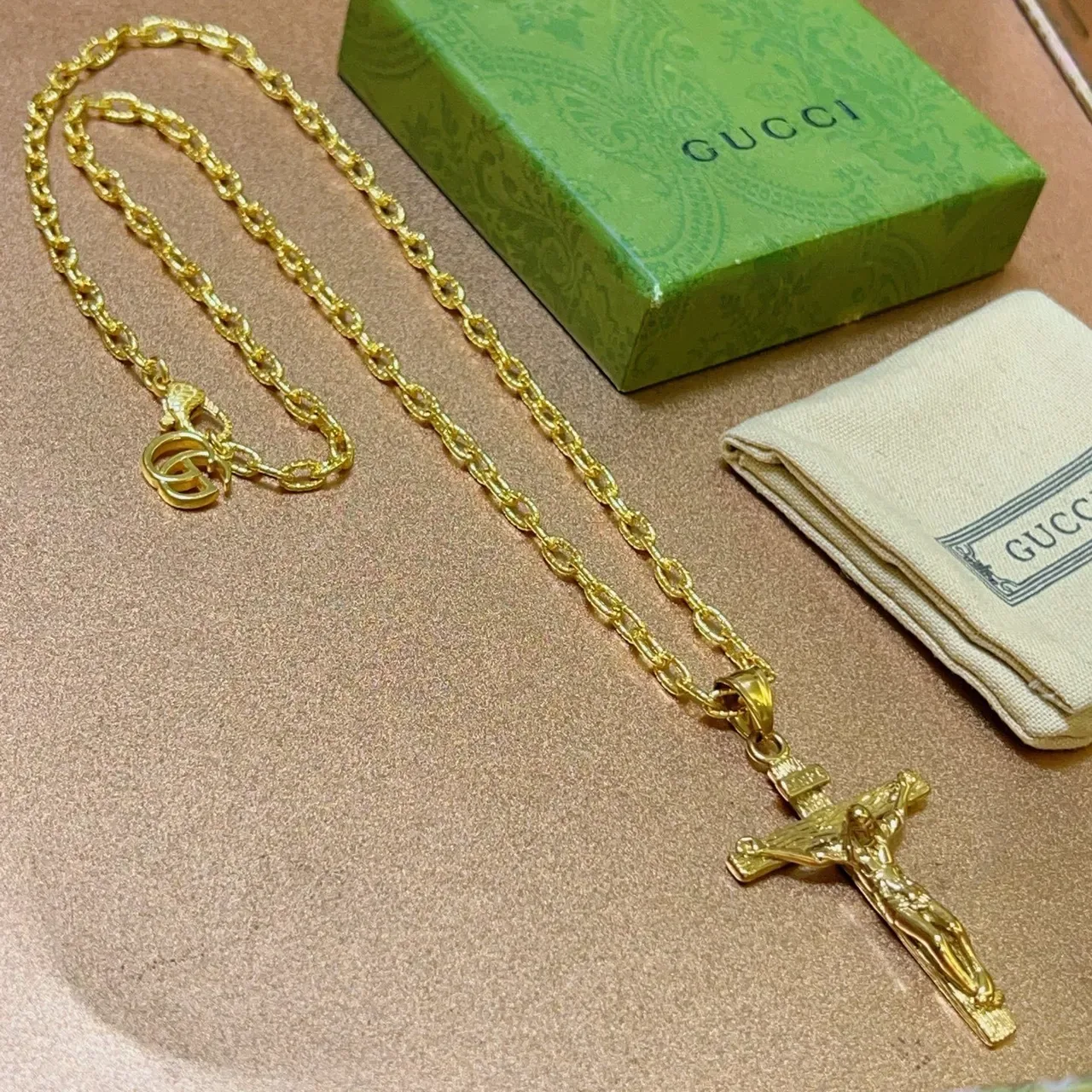 Gucci Gold-Tone Crucifix Pendant Necklace 6