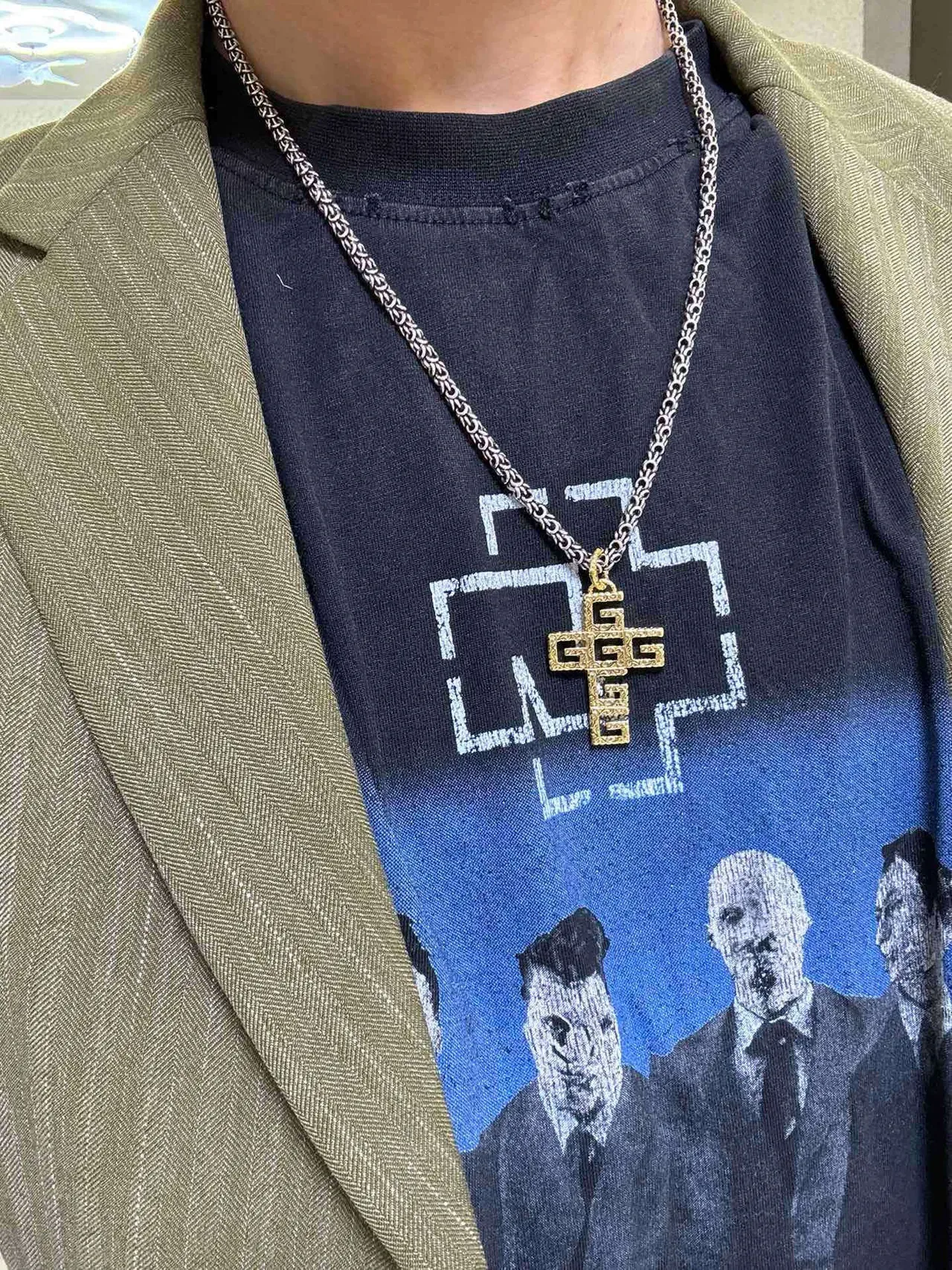 Gucci Gold-Tone Interlocking-G Cross Pendant Necklace 2