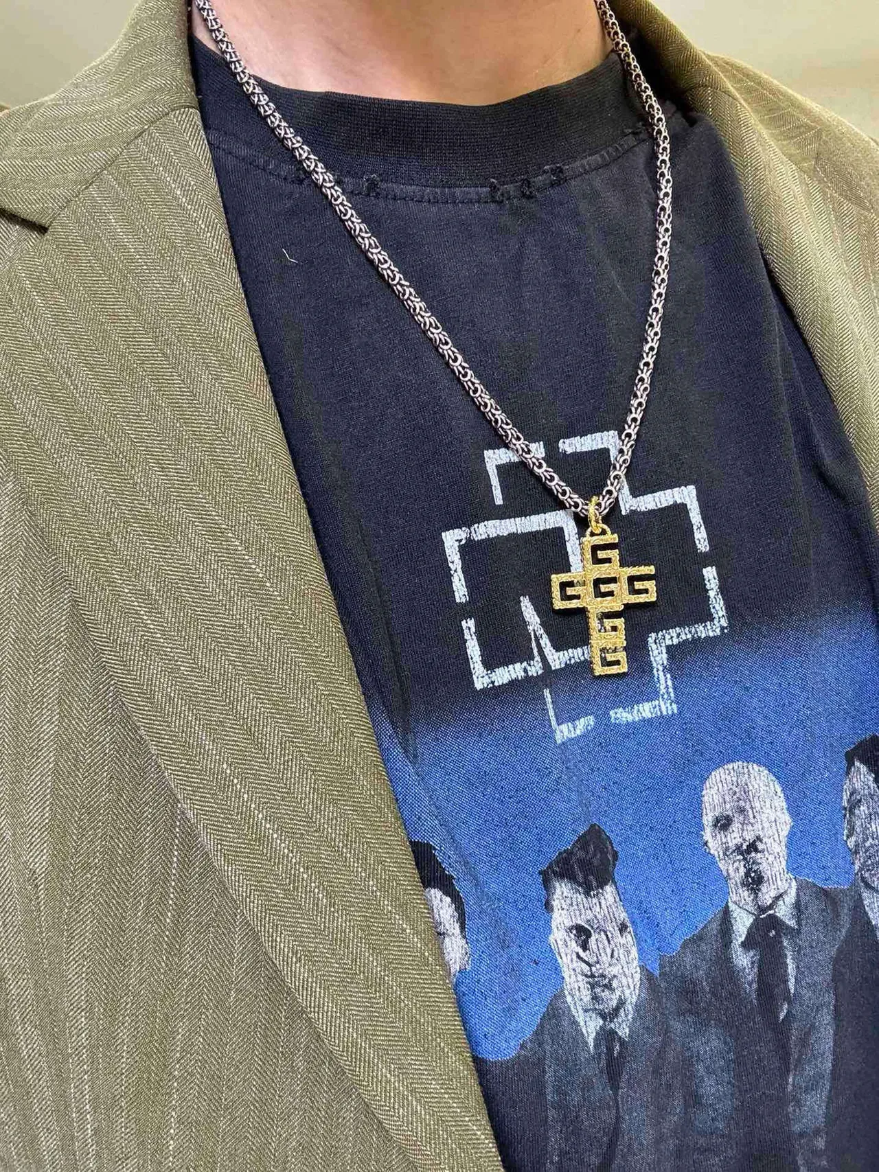 Gucci Gold-Tone Interlocking-G Cross Pendant Necklace 8