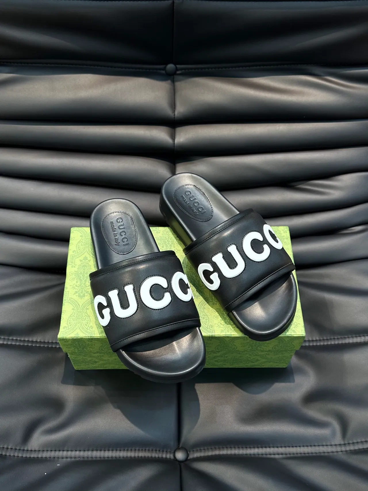 Gucci Vert et Rouge Logo-Strap Semelle Moldée Chaussons 10