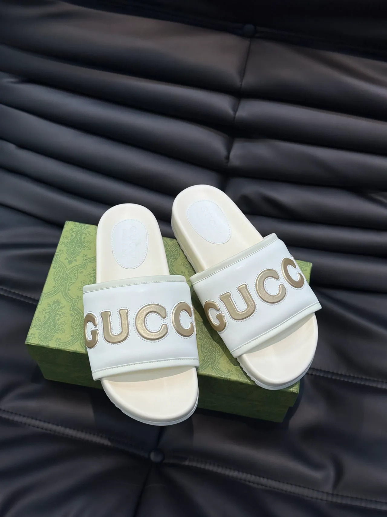 Gucci Vert et Rouge Logo-Strap Semelle Moldée Chaussons 12