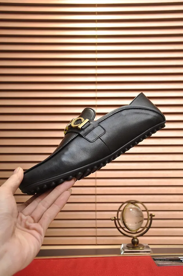 Gucci Horsebit 1955 Black Leather Gold Strap Loafers 6