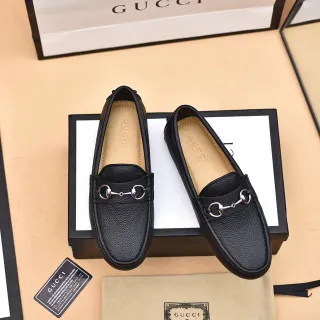 Gucci Horsebit 1955 黑色粒面皮革乐福鞋