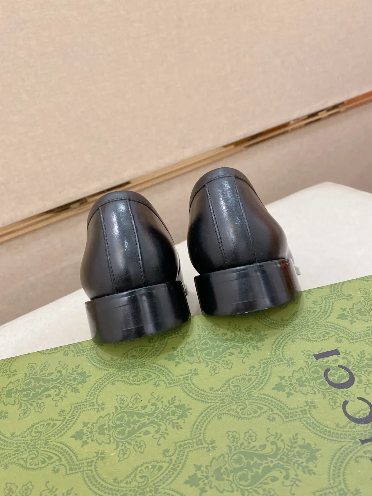 Gucci Horsebit 1955 Embossed GG Mocassin de Cuir Noir 4