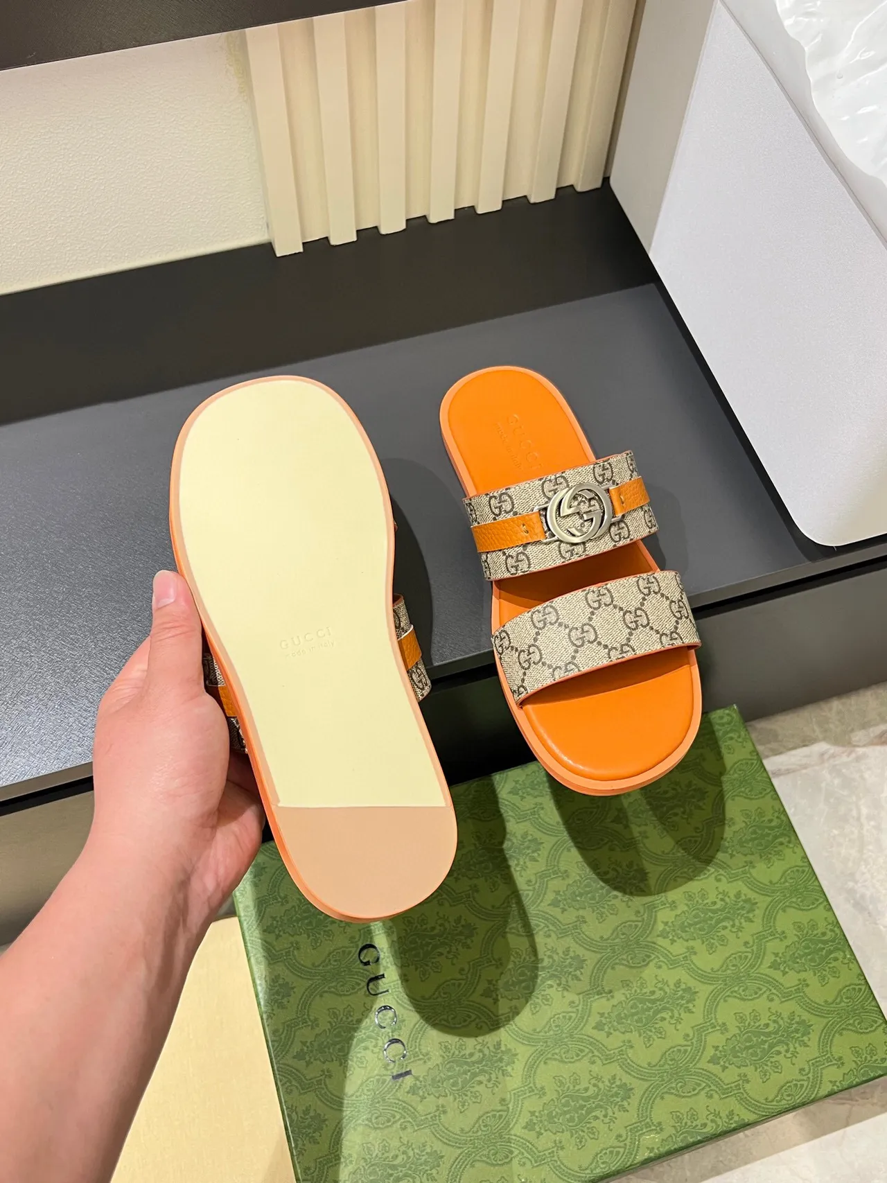 Gucci Horsebit 1955 Chaussons orange GG Monogram à double bride 8