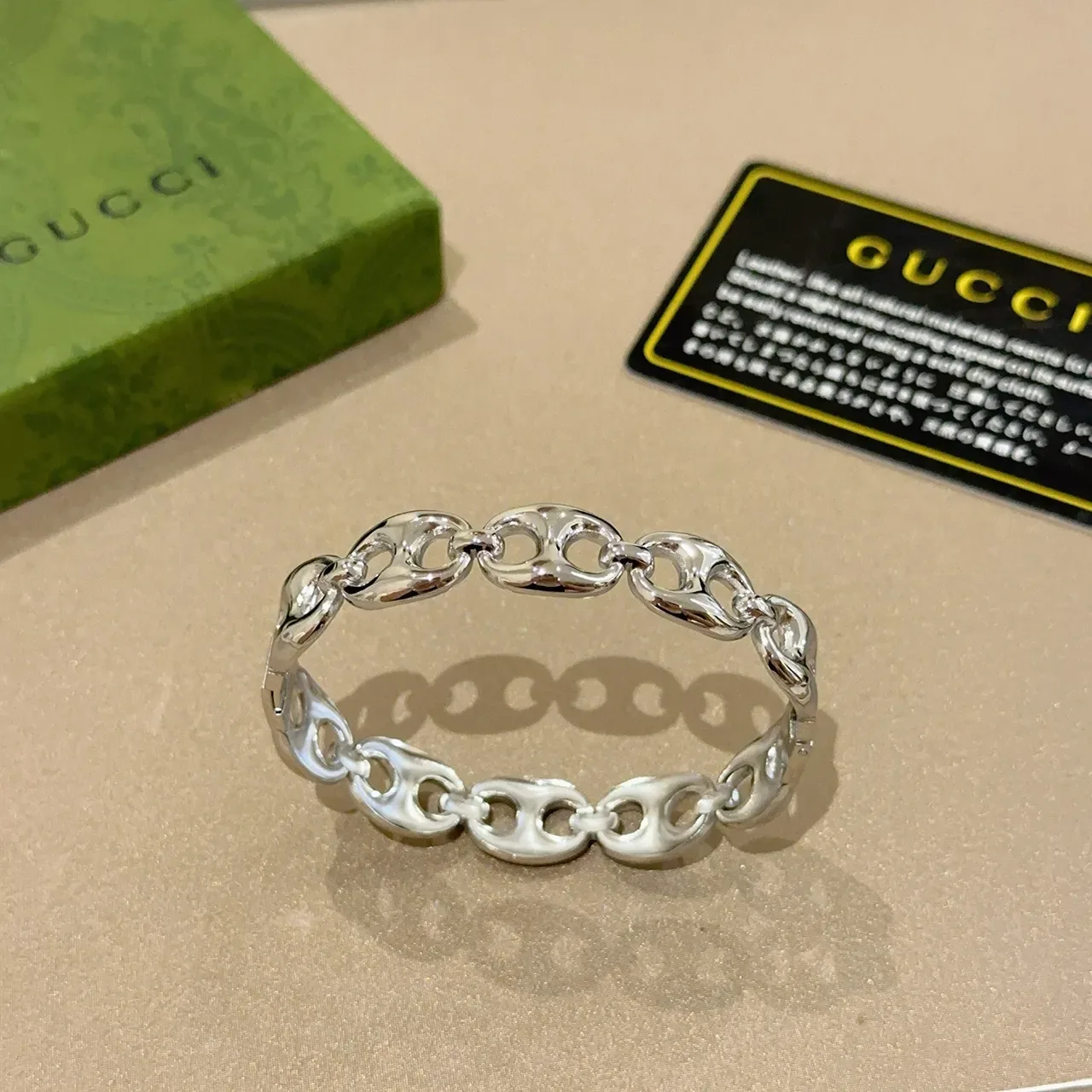 Gucci Horsebit 1955 Polished Silver Interlocking Oval Link Bracelet 4