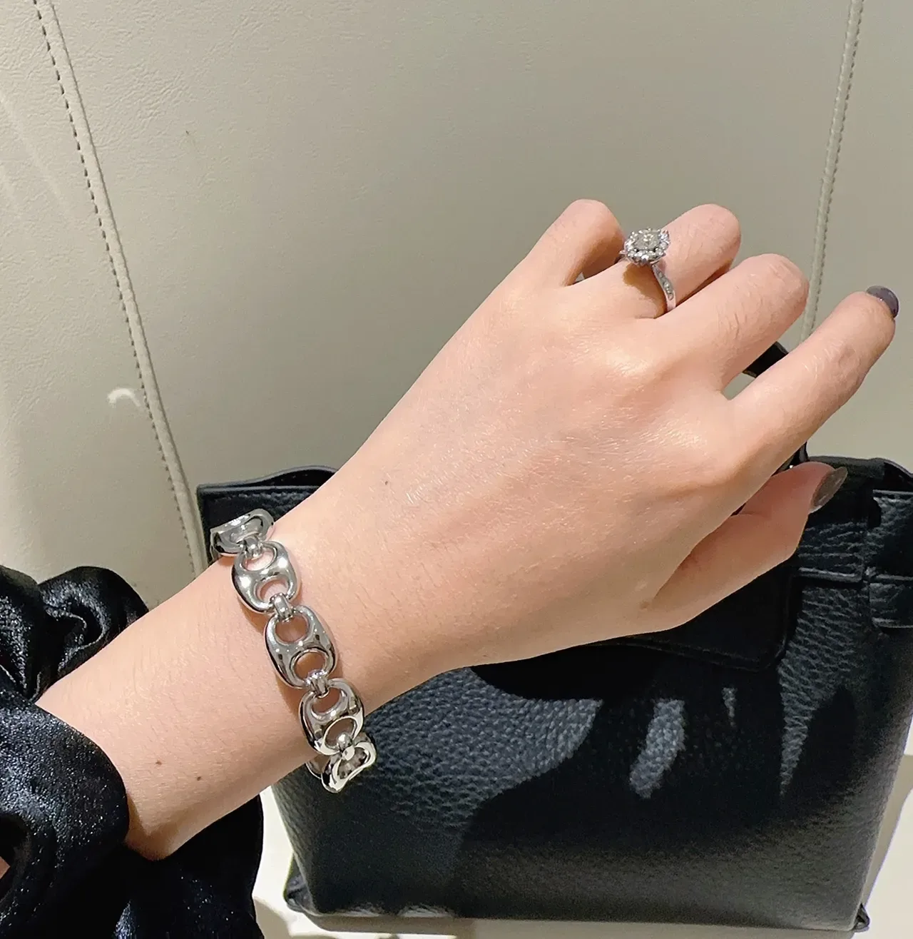 Gucci Horsebit 1955 Polished Silver Interlocking Oval Link Bracelet 5