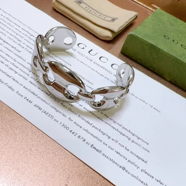 Gucci Horsebit 1955 Polished Silver-Tone Interlocking Oval-Link Bracelet 9