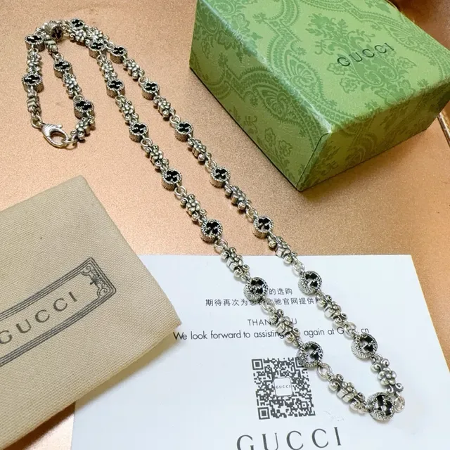 Gucci Interlocking G and Floral Motif Silver-Tone Necklace 3