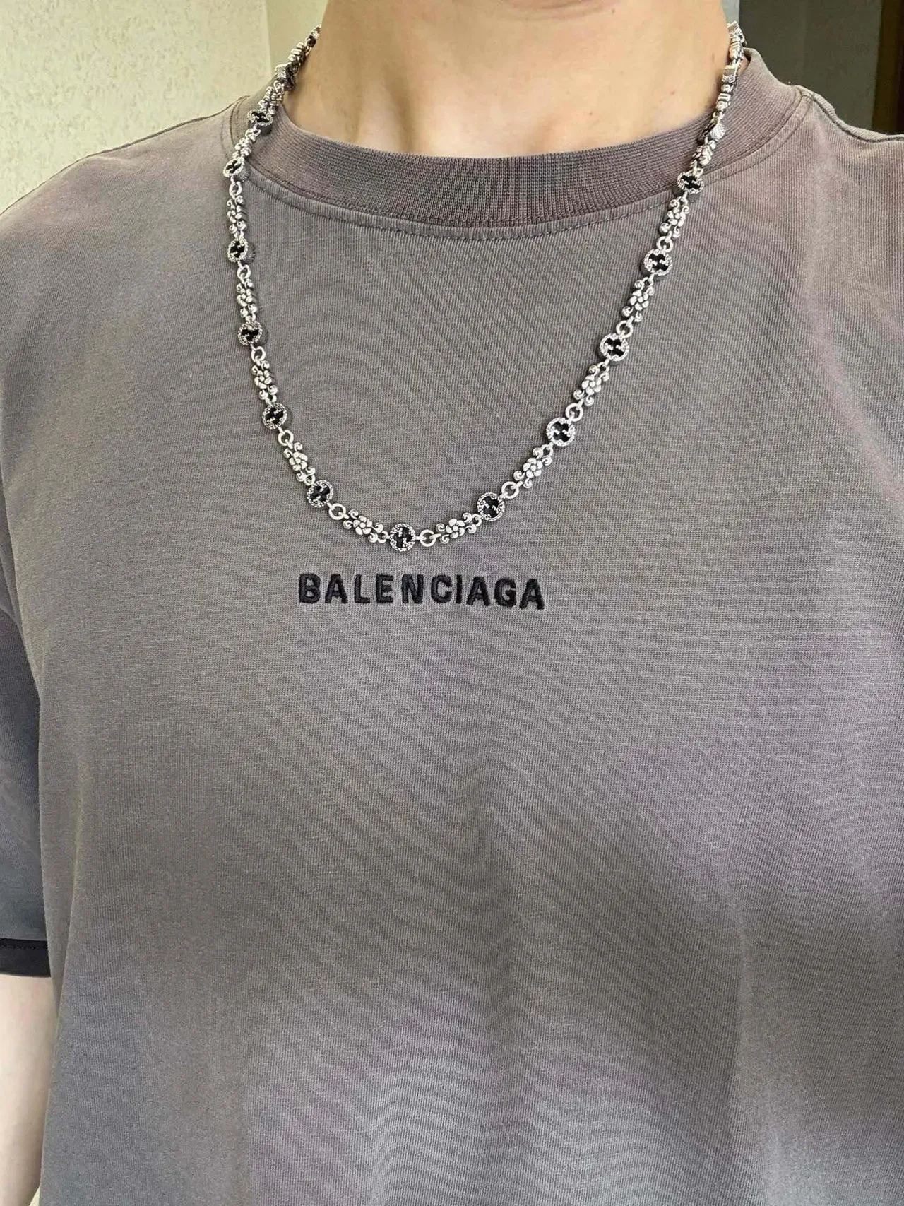 Gucci Interlocking G and Floral Motif Silver-Tone Necklace 8