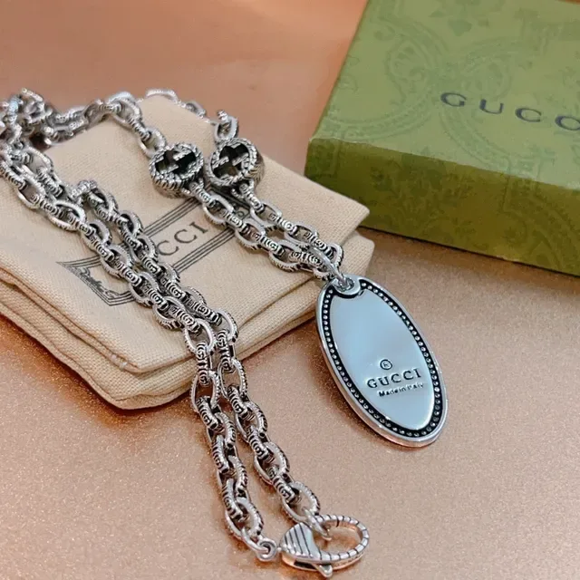 Gucci Interlocking G Dog Tag Silver Black Oxidized Metal Chain Oval Pendant Necklace 8