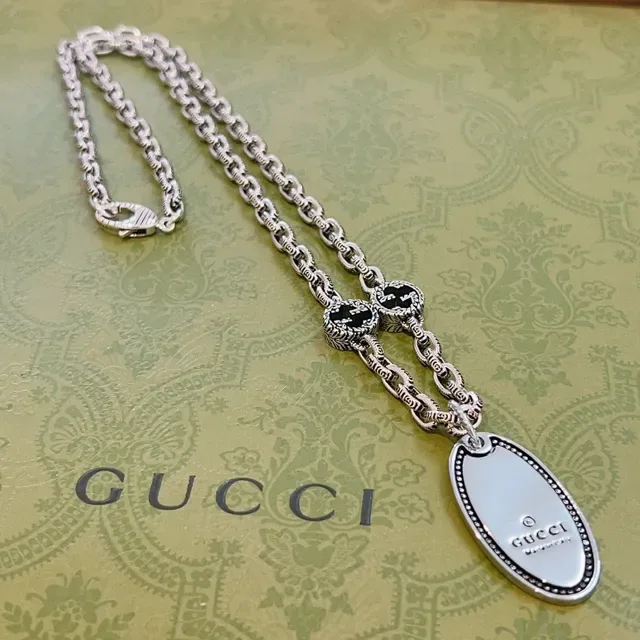 Gucci Interlocking G Dog Tag Silver Black Oxidized Metal Chain Oval Pendant Necklace 9