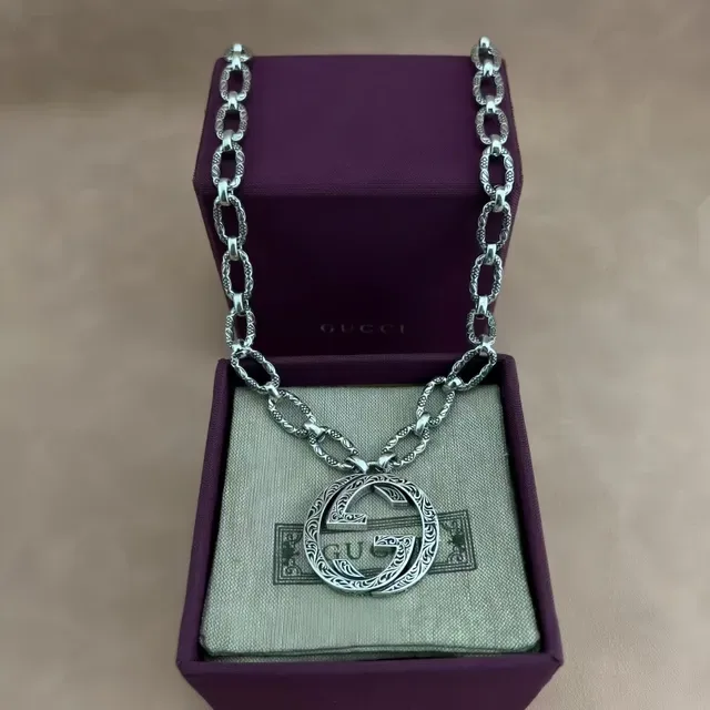 Gucci Interlocking G Filigree Pendant Necklace 3