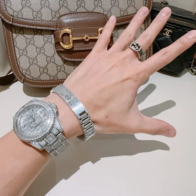 Gucci Interlocking G Logo Polished Steel Bracelet 8