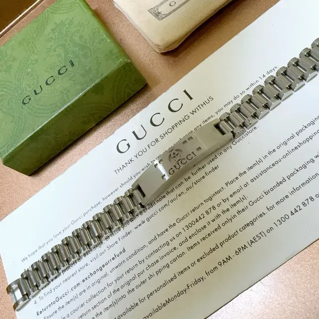 Gucci Interlocking G Logo Polished Steel Bracelet 9