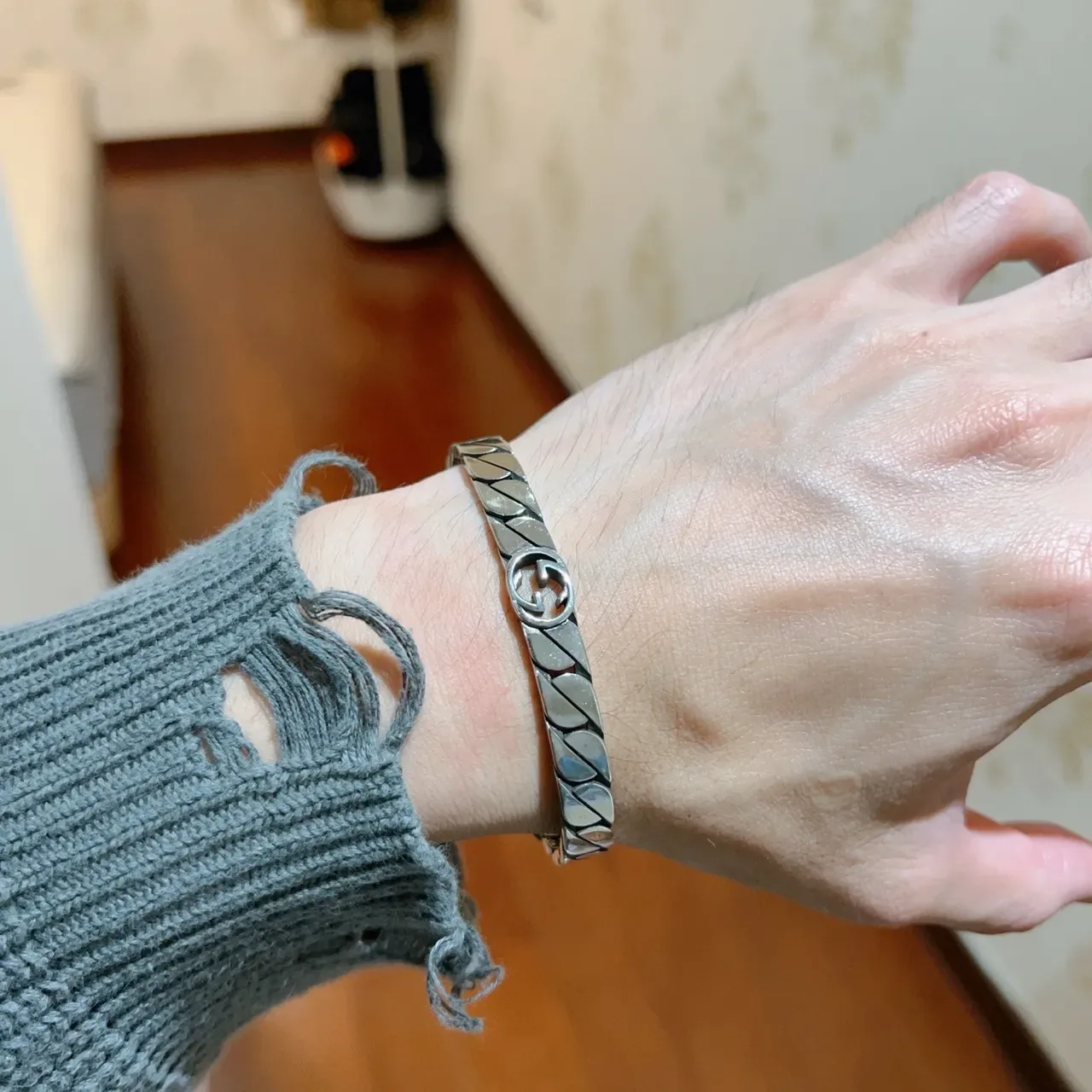 Gucci Interlocking G Twisted-Link Silver Open Cuff Bracelet 2