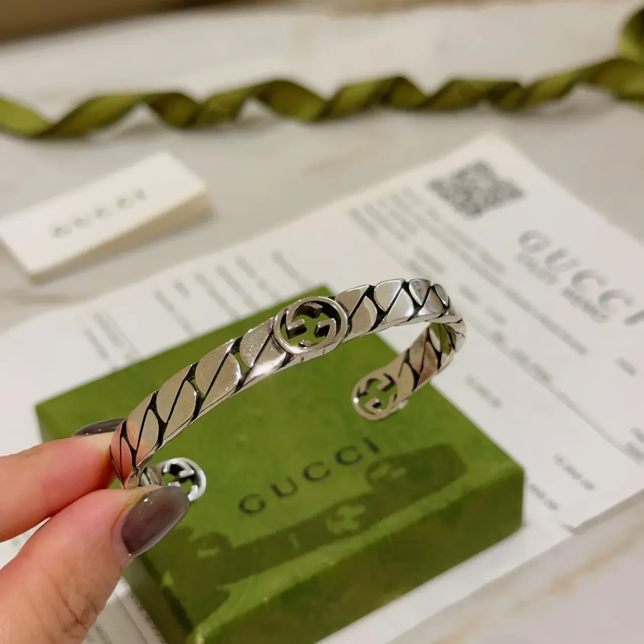 Gucci Interlocking G Twisted-Link Silver Open Cuff Bracelet 9