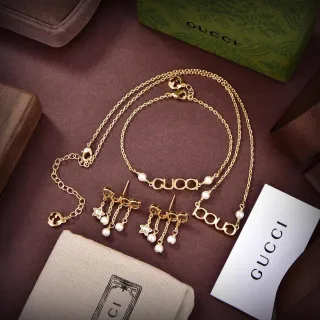 Gucci Logo Chain Gold White Pearl Accents Necklace