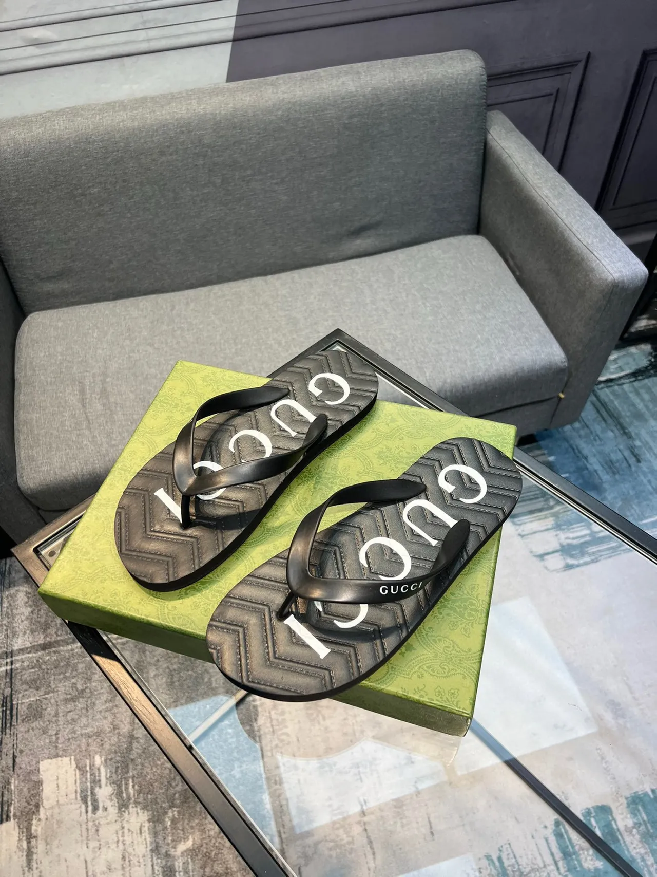 Gucci Logo-Print Black Slippers 3