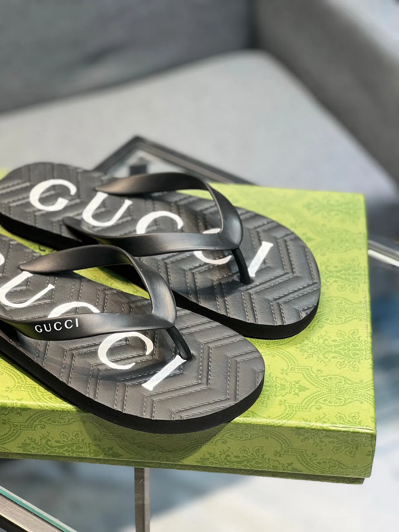 Gucci Logo-Print Black Slippers 9