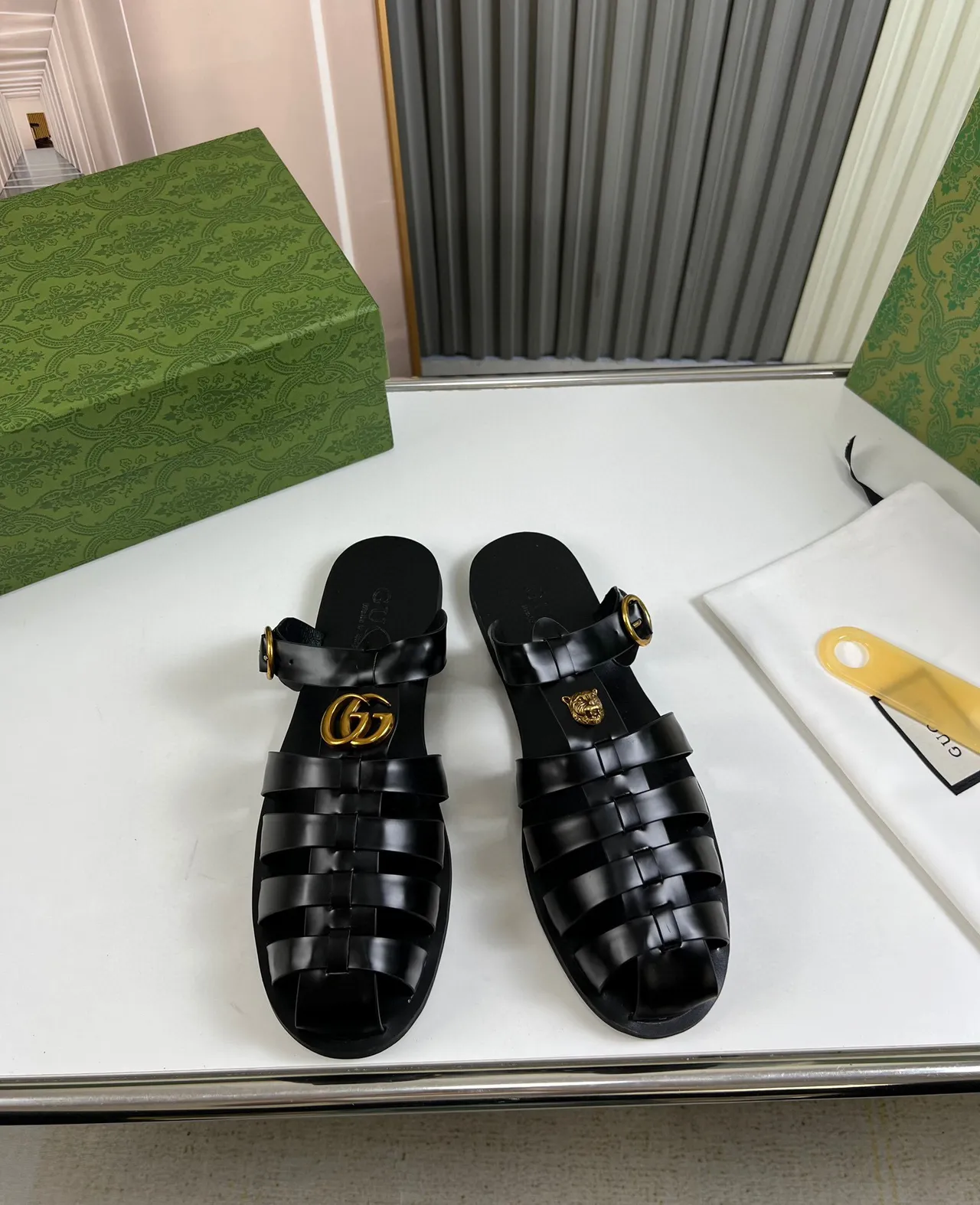 Gucci Medusa Gladiator Sandal Black Gold Multi-Strap Head Hardware Gladiator Sandals 9