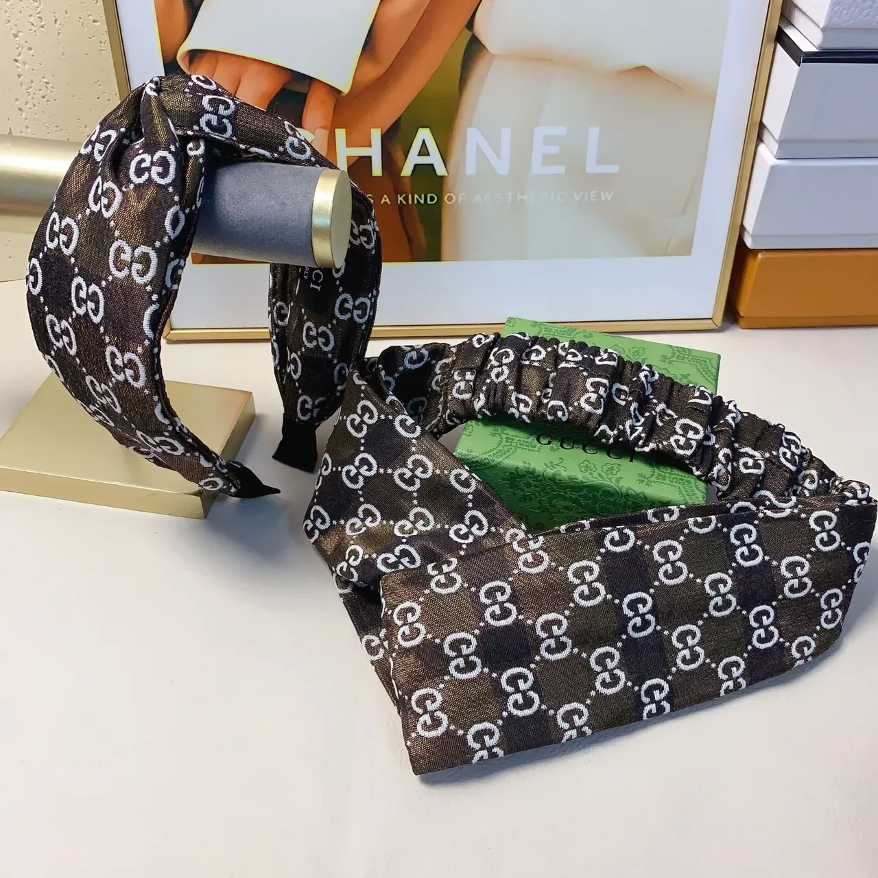 Gucci Multicolor Navy Interlocking GG Monogram Elastic Gathered Center Silk Scarf 4