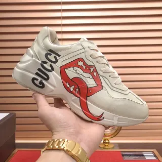 Gucci Screener بيج كعب أحمر مطبوعة اللسان الجرافيك كعب سميك حذاء رياضي