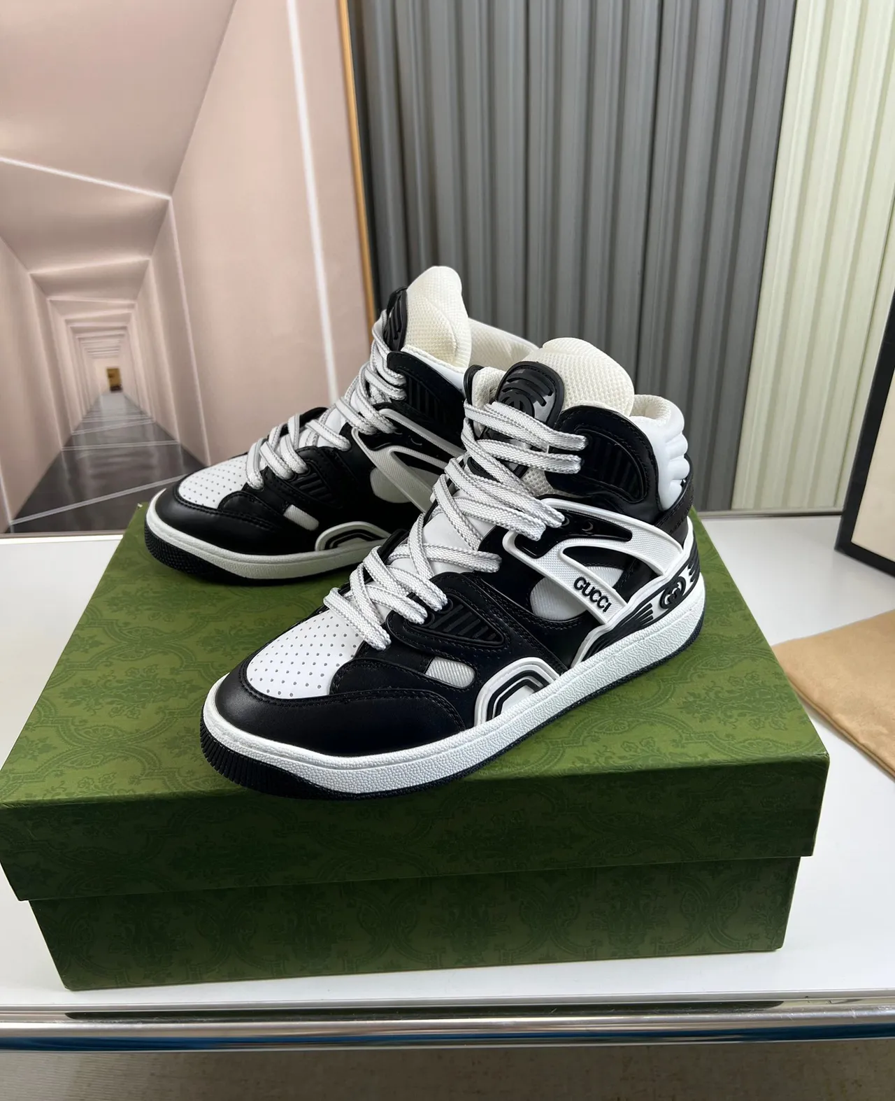 Gucci Screener Black and White High-Top Lifestyle Sneakers 8