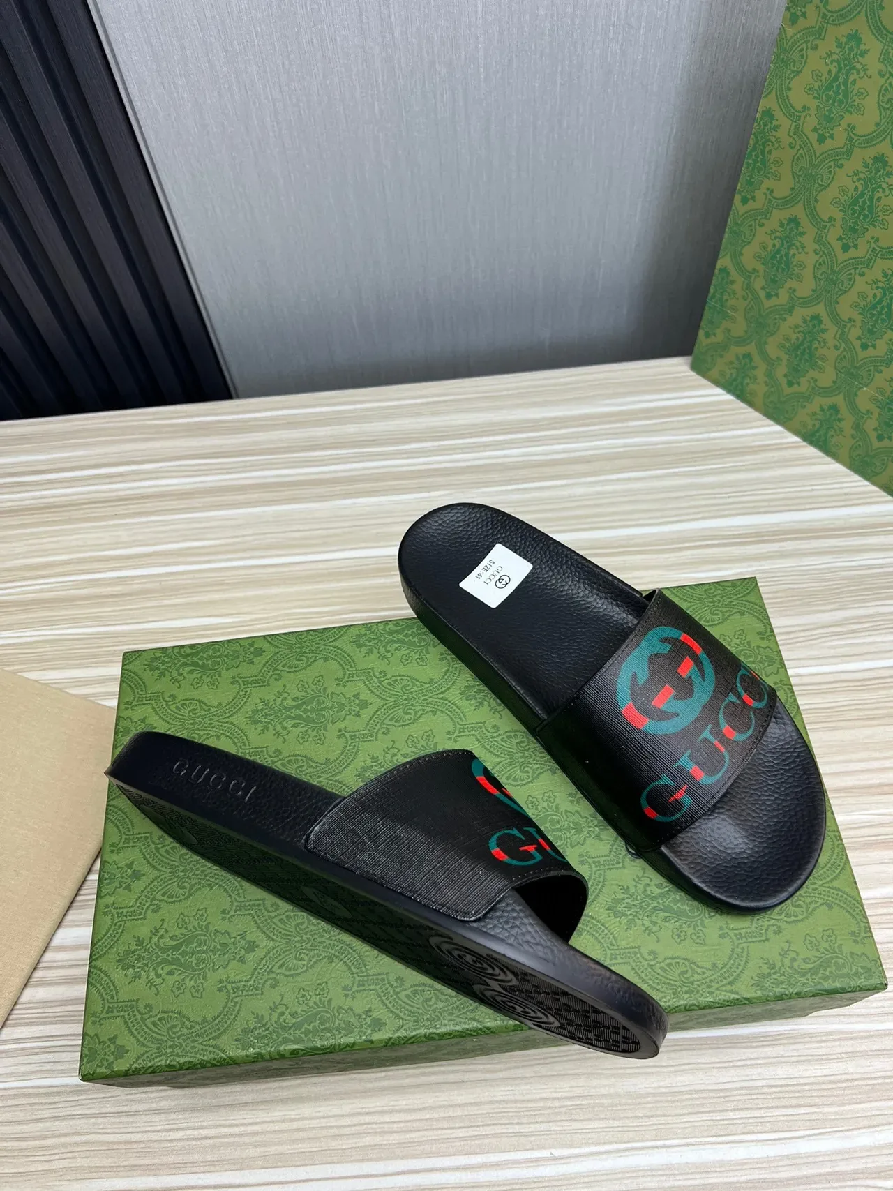 Gucci Screener Black Multicolor Logo-Print Strap Textured Pebbled Sole Slippers 5