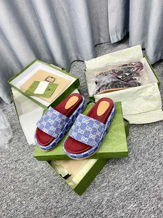 Gucci Screener Blue GG Monogram Red Footbed Slippers 7