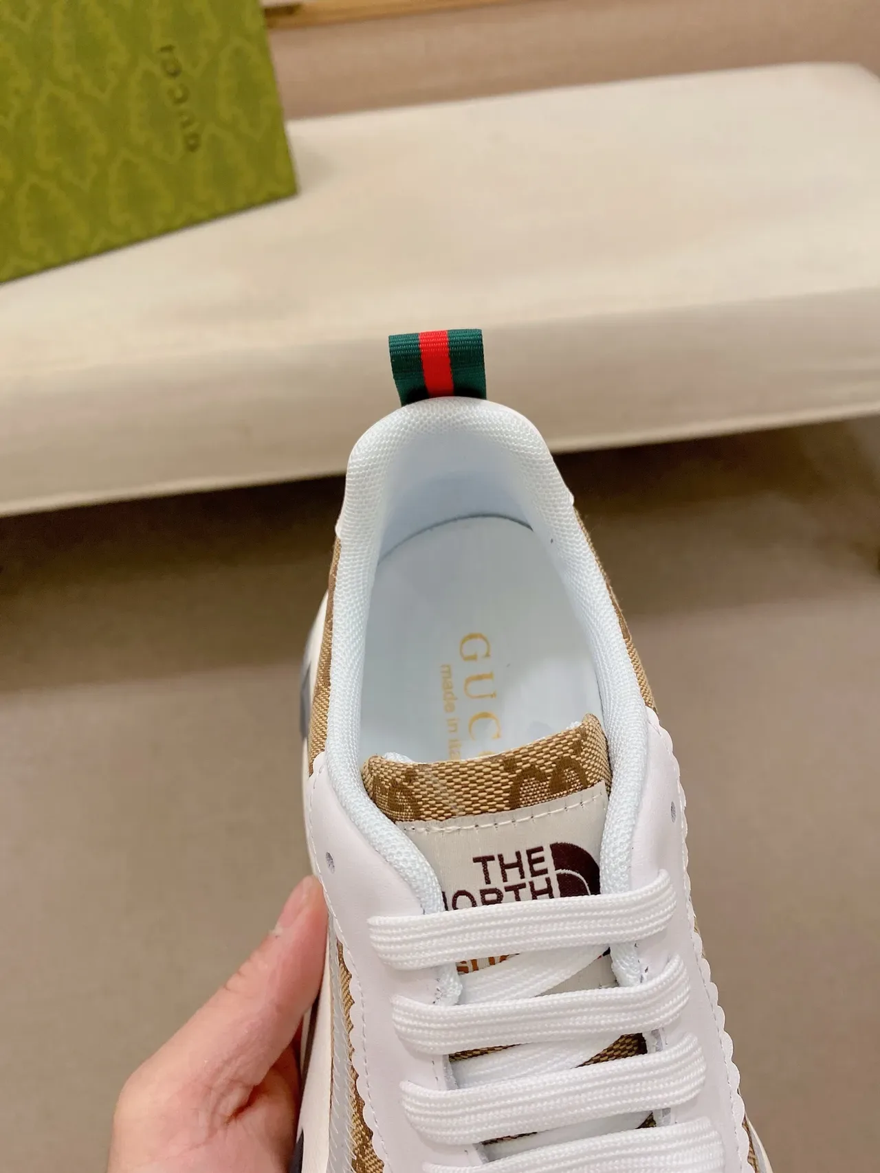 Gucci Screener GG Monogram بيج وايت شونكي سينيكرز 4