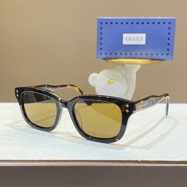 Gucci Screener Glossy Black Gradient Gray Sunglasses 6