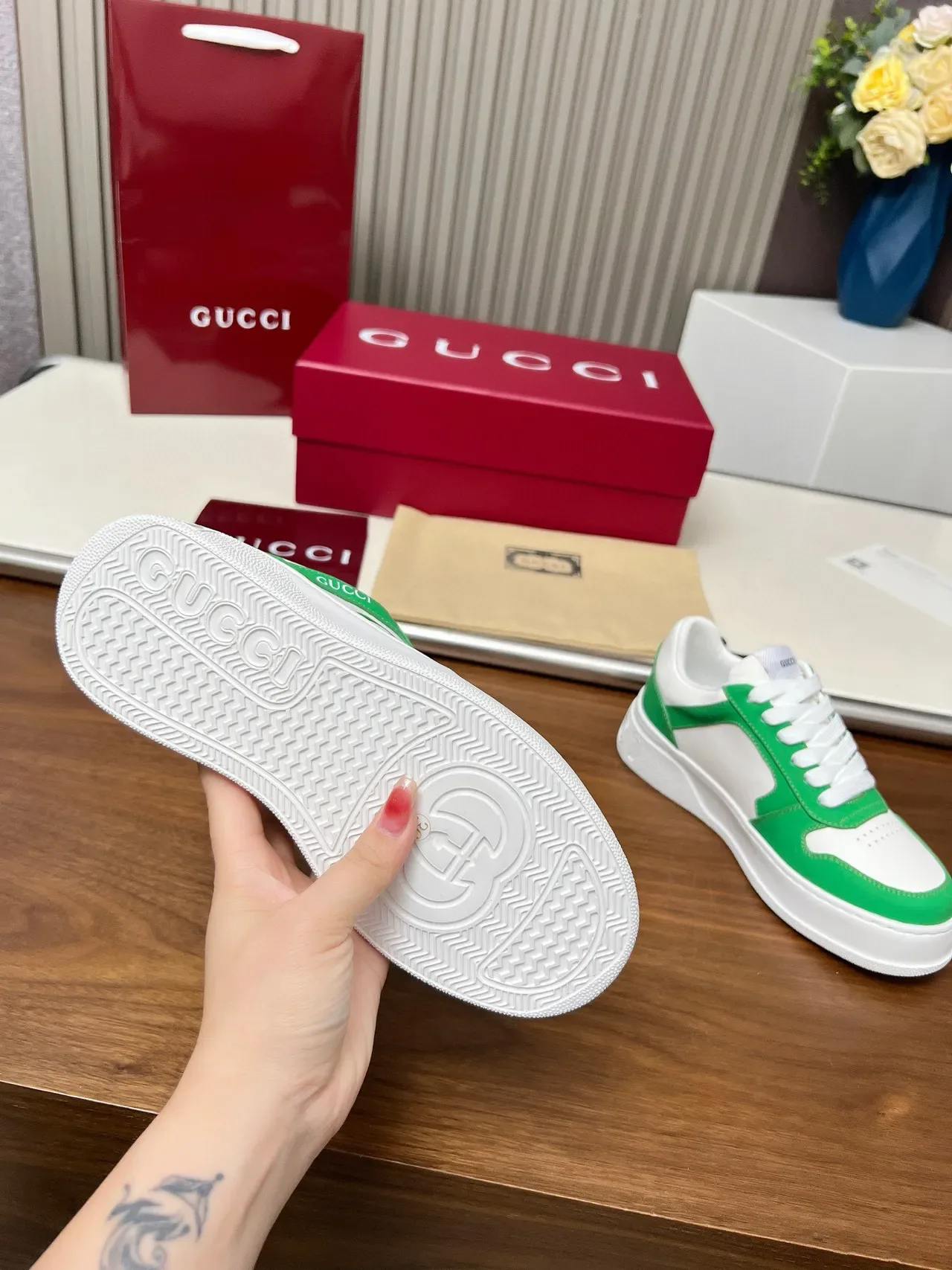 Gucci Screener Vert et Blanc Lifestyle Sneakers 8