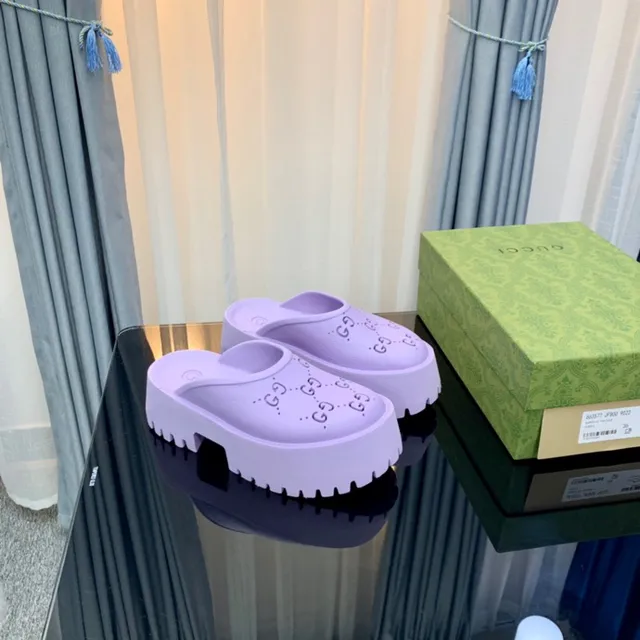Gucci Screener Lavender Interlocking GG Perforated Platform Slippers 2