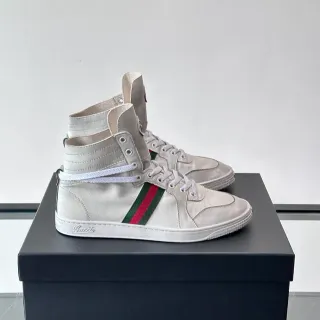 Gucci Screener حذاء رياضي جلدي رمادي فاتح عالي الارتفاع أسلوب حياة