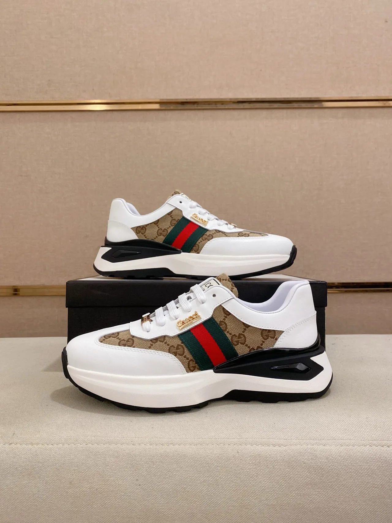 Gucci Screener White Beige Red Green Web Chunky Sneakers 7