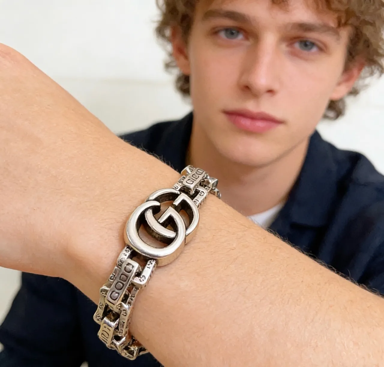 Gucci Silver Chunky Chain-Link Engraved Branding Bracelet 7
