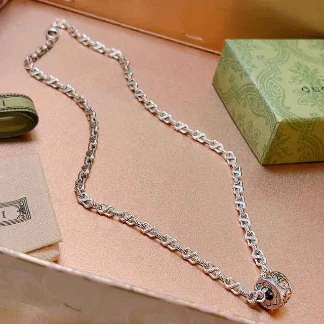 Gucci Silver Gold Interlocking G-Link Chain Rotating Barrel Pendant Necklace 4