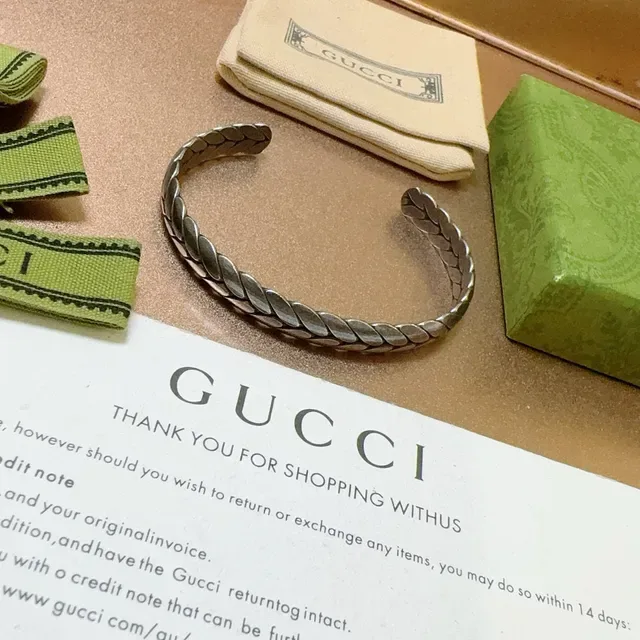 Gucci Silver Green Braided Scale Texture Cuff Silhouette Bracelet 6