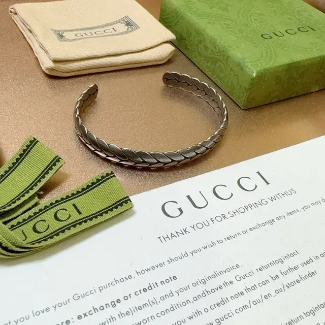 Gucci Silver Green Braided Scale Texture Cuff Silhouette Bracelet 9